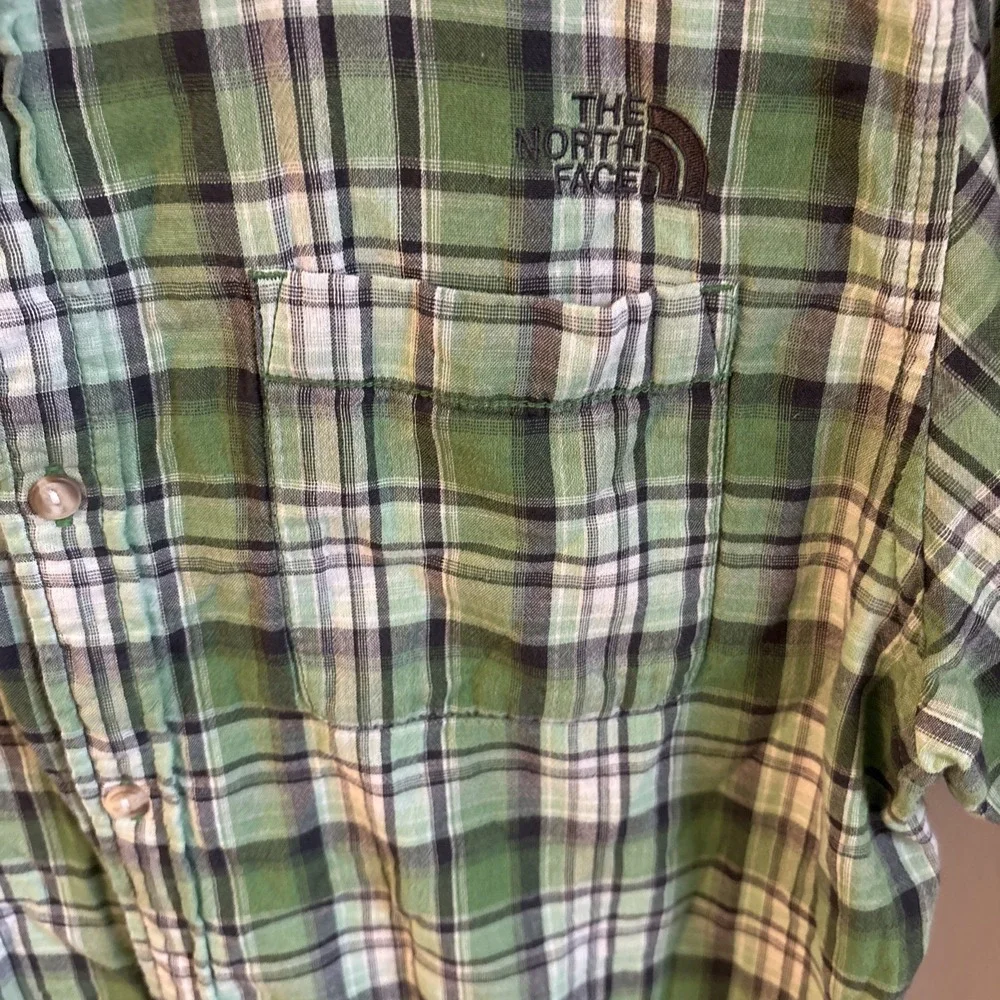 The North Face Mens Green Plaid Short Sleeve Button Up Shirt Large Cotton